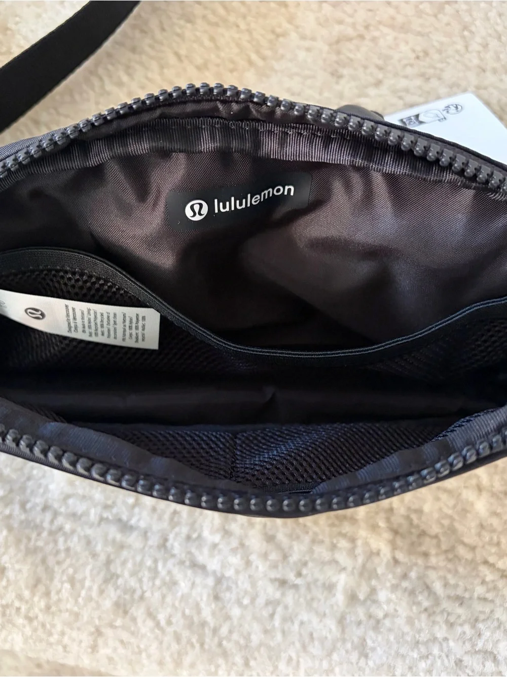 NWTO Lululemon Everywhere Belt Bag